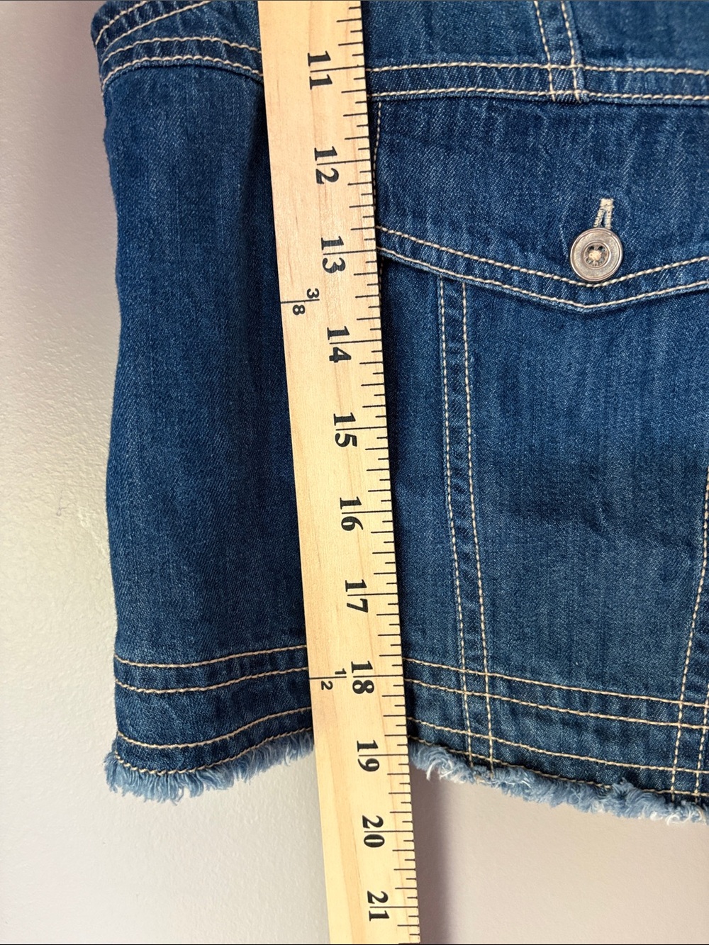 Anthropologie Pilcro Coastal Cutoff V-Neck Denim Top - Picture 8 of 8